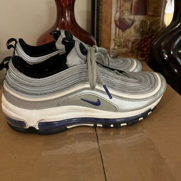 Nike air max size 7y or 8.5 women - Picture 1 of 4